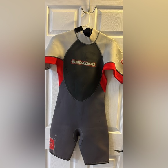 SeaDoo wetsuit size medium - Picture 1 of 3